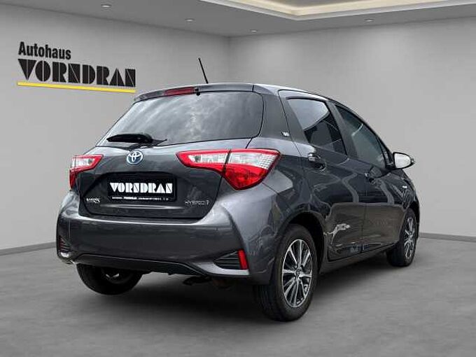Toyota Yaris Hybrid Y20 Club SHZ Kamera M+S