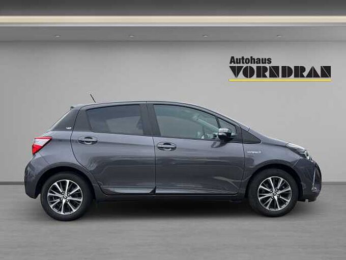 Toyota Yaris Hybrid Y20 Club SHZ Kamera M+S