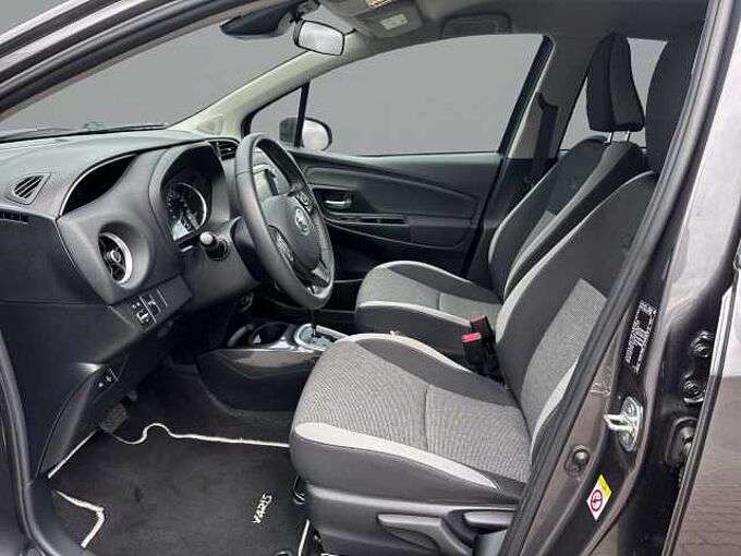 Toyota Yaris Hybrid Y20 Club SHZ Kamera M+S