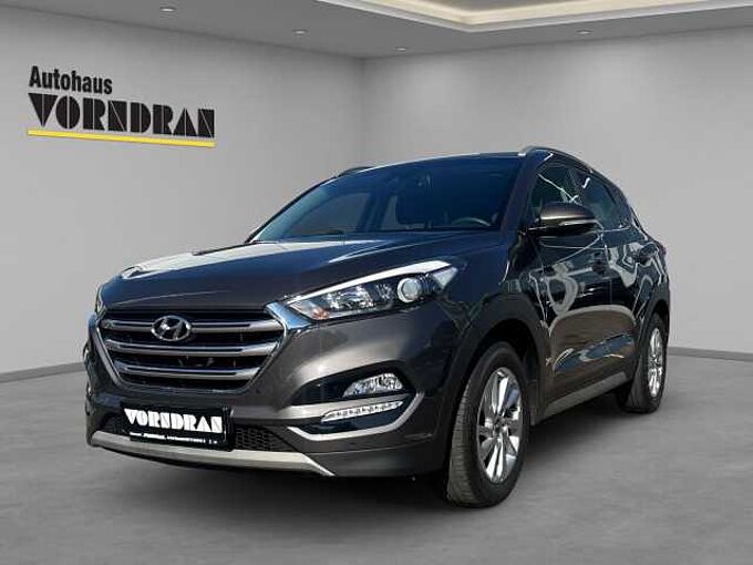 Hyundai Tucson Style SHZ vo+hi PDCvo+hi+Kamera WKR