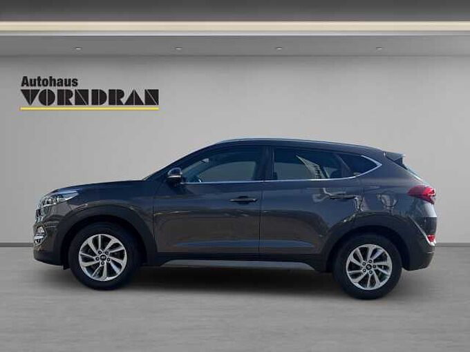 Hyundai Tucson Style SHZ vo+hi PDCvo+hi+Kamera WKR