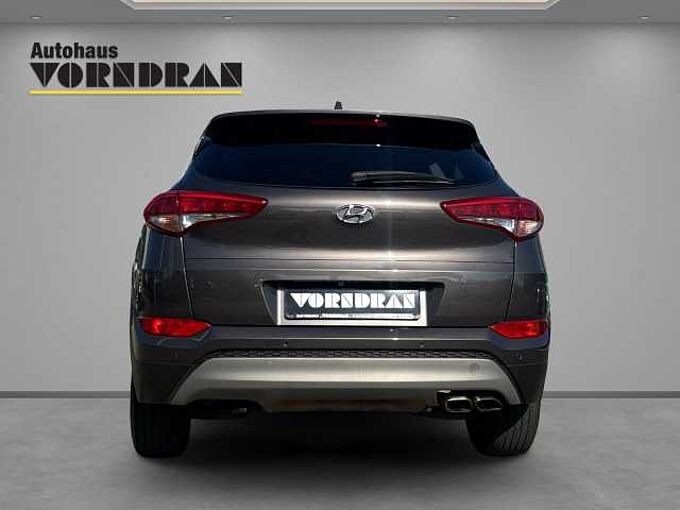 Hyundai Tucson Style SHZ vo+hi PDCvo+hi+Kamera WKR