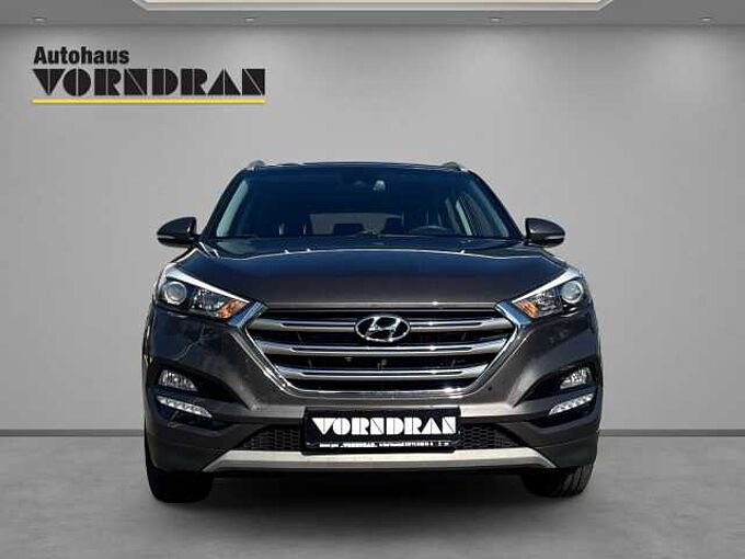 Hyundai Tucson Style SHZ vo+hi PDCvo+hi+Kamera WKR