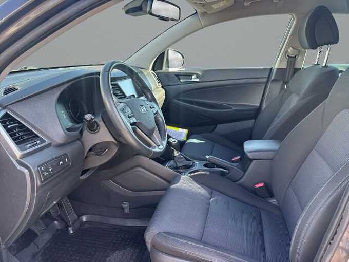 Hyundai Tucson Style SHZ vo+hi PDCvo+hi+Kamera WKR
