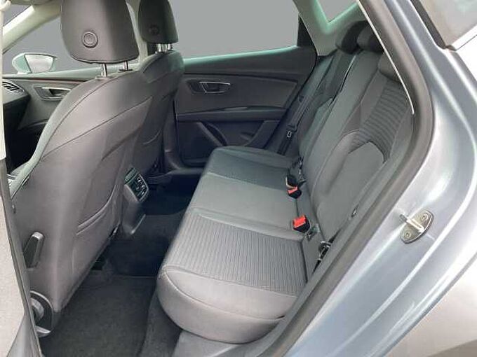 SEAT Leon 1.8 TSI Xcellence AHK Navi Klima PDC vo+hi