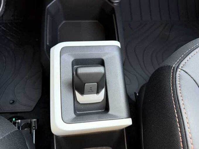 Dacia Spring Extreme 100 EPH vo+hi+Kamera  CCS Schuko Navi