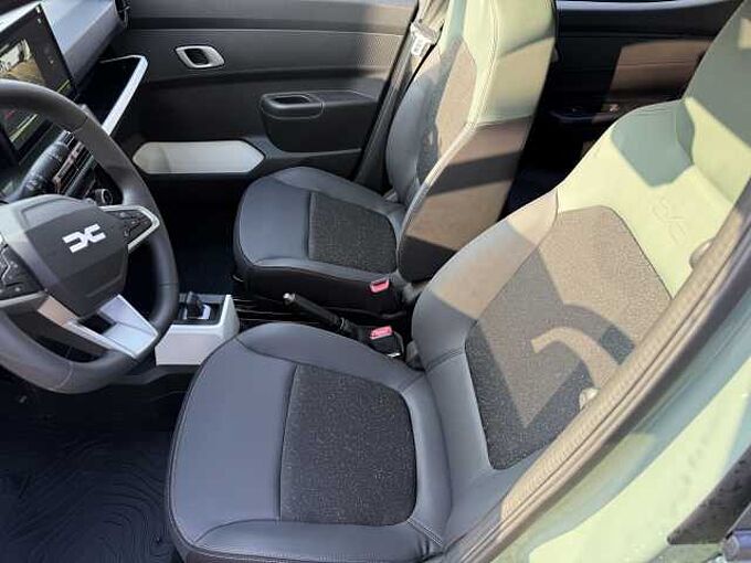 Dacia Spring Extreme 100 EPH vo+hi+Kamera  CCS Schuko Navi