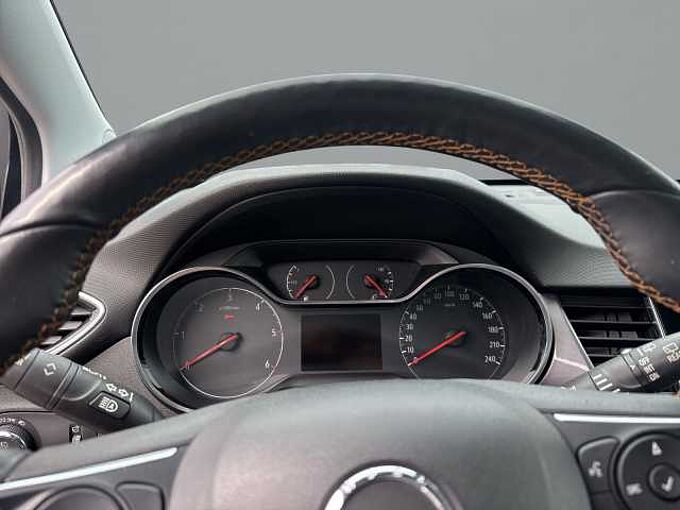 Opel Crossland 1.5 D Ultimate Navi Sitz+lenkrad heizb. PDC vo+hi+Kamera
