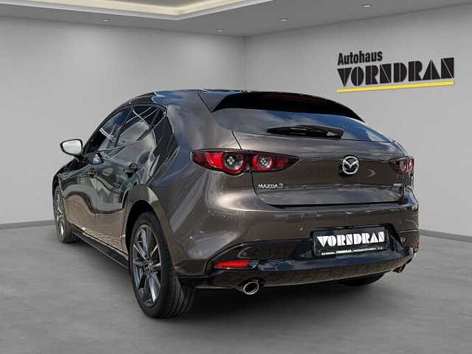 Mazda 3 2.0 Skyactiv-G Selection Bose Automatik