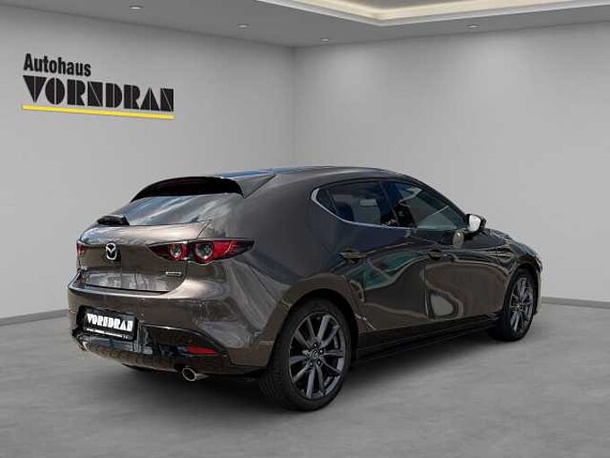 Mazda 3 2.0 Skyactiv-G Selection Bose Automatik