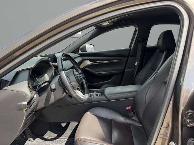 Mazda 3 2.0 Skyactiv-G Selection Bose Automatik