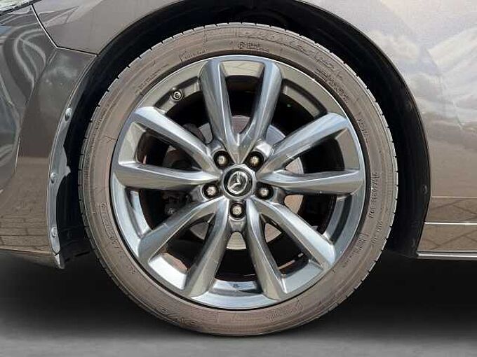 Mazda 3 2.0 Skyactiv-G Selection Bose Automatik