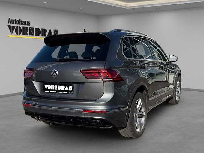 Volkswagen Tiguan 4Motion Highline Panorama PDC+360&deg;Kamera SHZ AHK