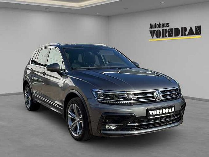Volkswagen Tiguan 4Motion Highline Panorama PDC+360&deg;Kamera SHZ AHK