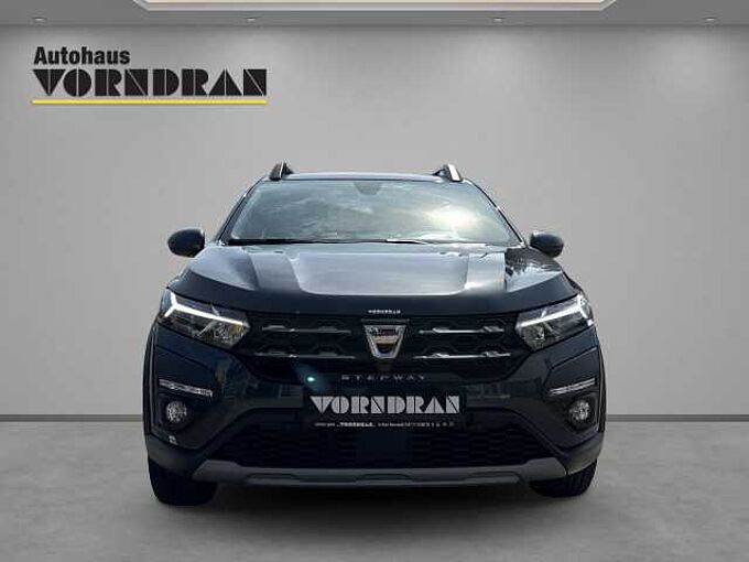 Dacia Sandero Stepway Comfort TCe 90 SHZ PDC vo+hi +Kamera Navi