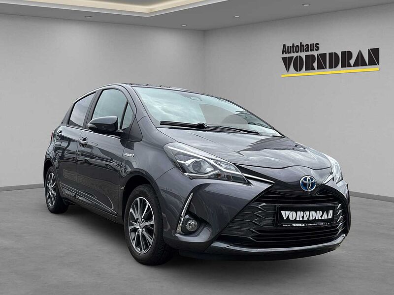Toyota Yaris Hybrid Y20 Club SHZ Kamera M+S