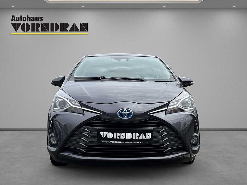 Toyota Yaris Hybrid Y20 Club SHZ Kamera M+S