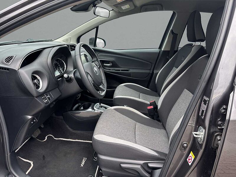 Toyota Yaris Hybrid Y20 Club SHZ Kamera M+S