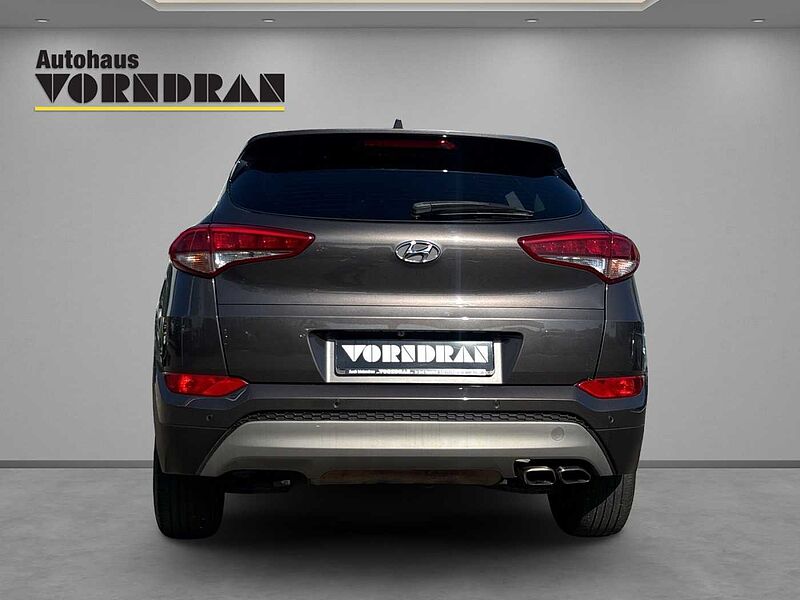 Hyundai Tucson Style SHZ vo+hi PDCvo+hi+Kamera WKR