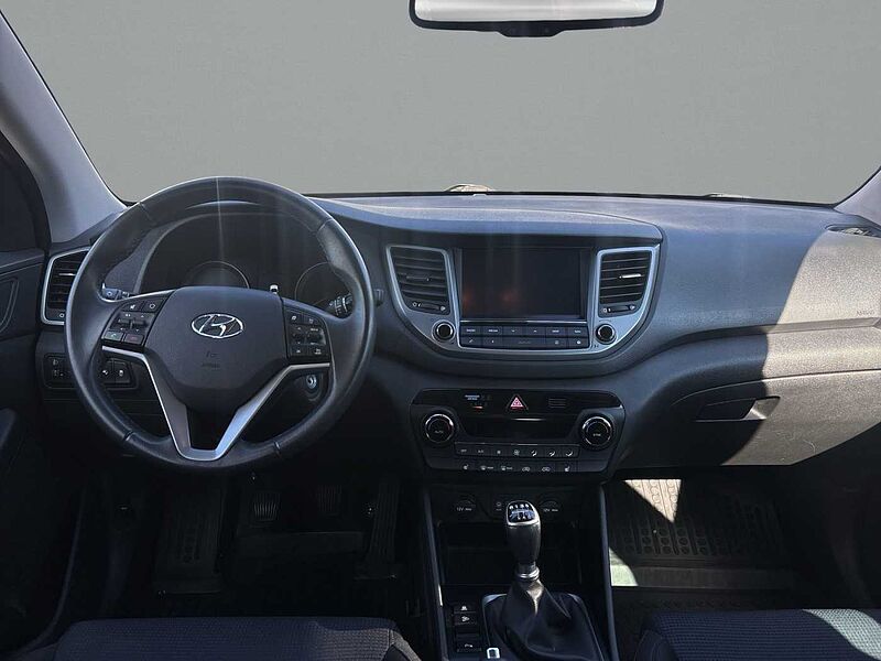 Hyundai Tucson Style SHZ vo+hi PDCvo+hi+Kamera WKR
