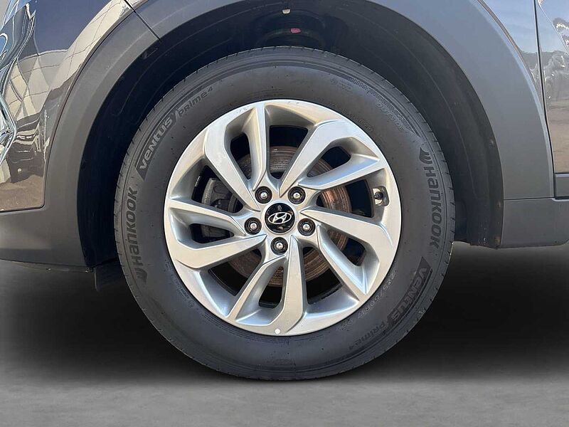 Hyundai Tucson Style SHZ vo+hi PDCvo+hi+Kamera WKR