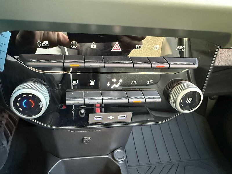 Dacia Spring Extreme 100 EPH vo+hi+Kamera CCS Schuko Navi