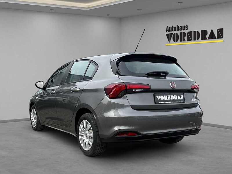 Fiat Tipo Lounge 1.4 Klima, PDC hi , SHZ