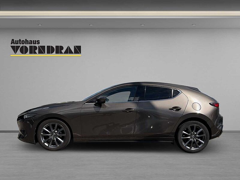 Mazda 3 2.0 Skyactiv-G Selection Bose Automatik