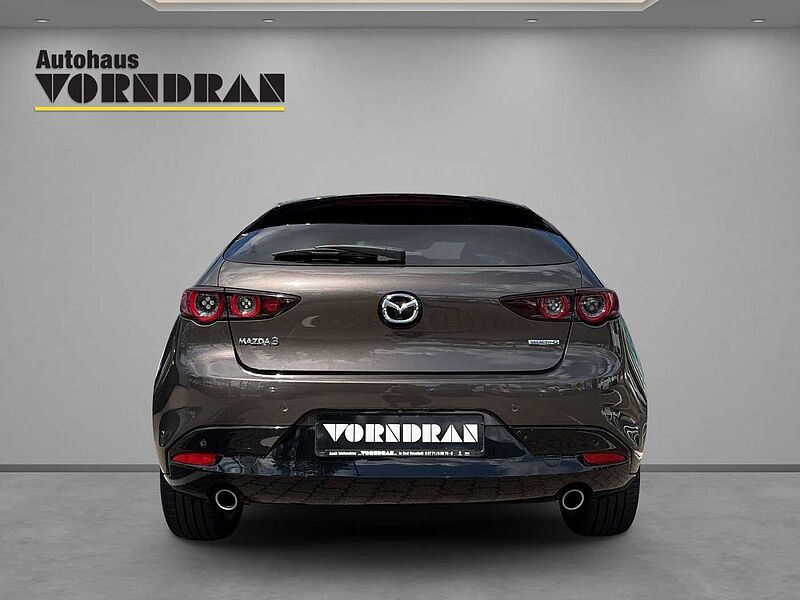 Mazda 3 2.0 Skyactiv-G Selection Bose Automatik