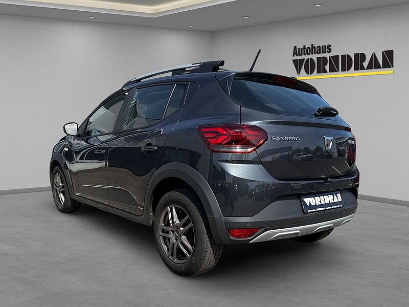 Dacia Sandero Stepway Comfort TCe 90 SHZ PDC vo+hi +Kamera Navi
