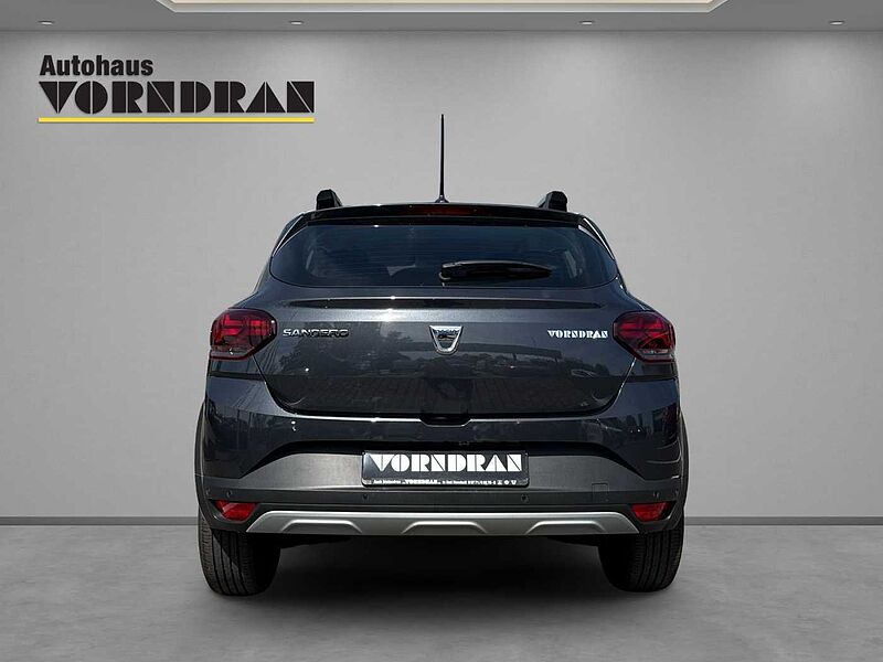 Dacia Sandero Stepway Comfort TCe 90 SHZ PDC vo+hi +Kamera Navi